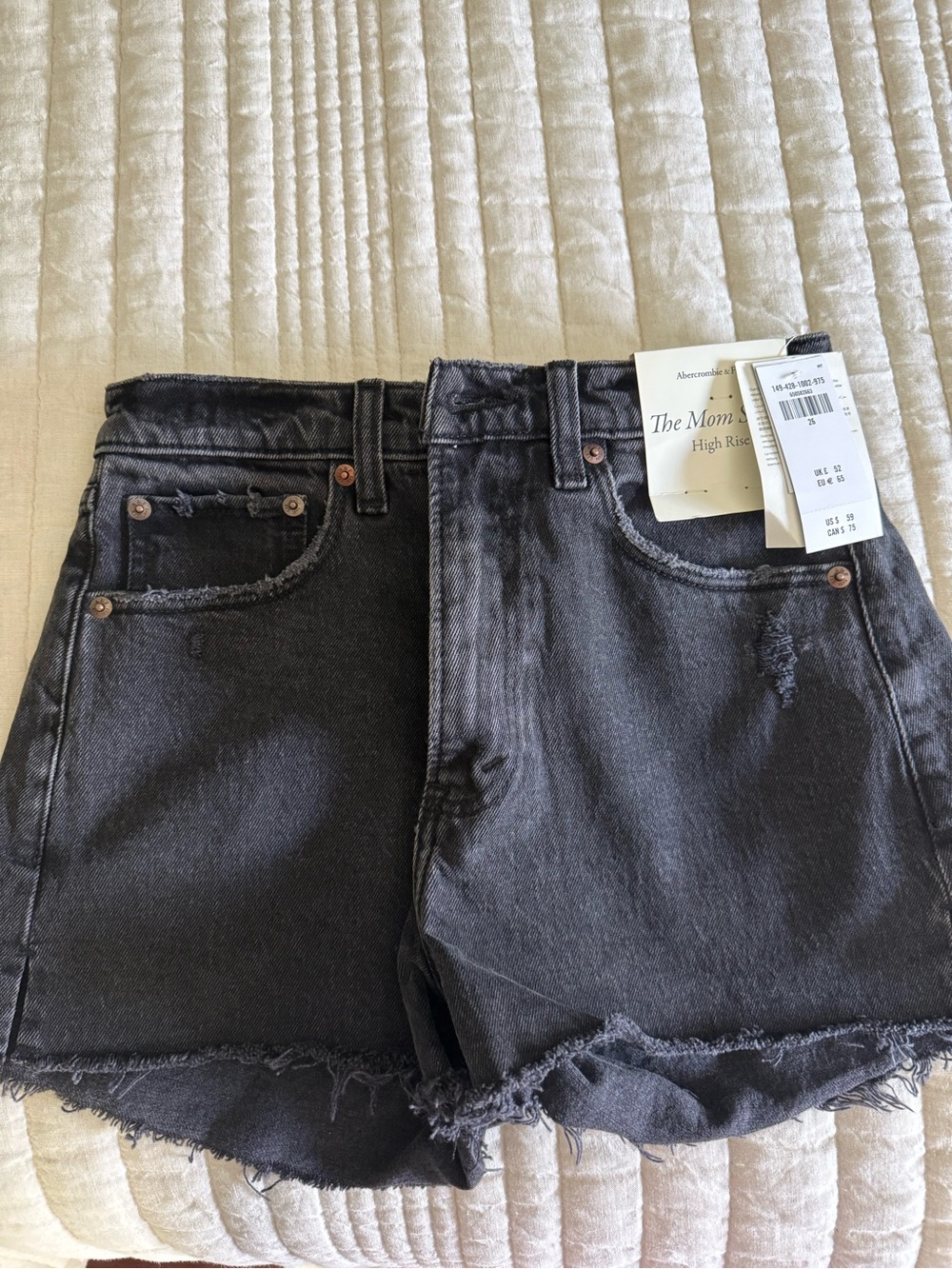 Abercrombie Mom Shorts - Picture 2 of 5